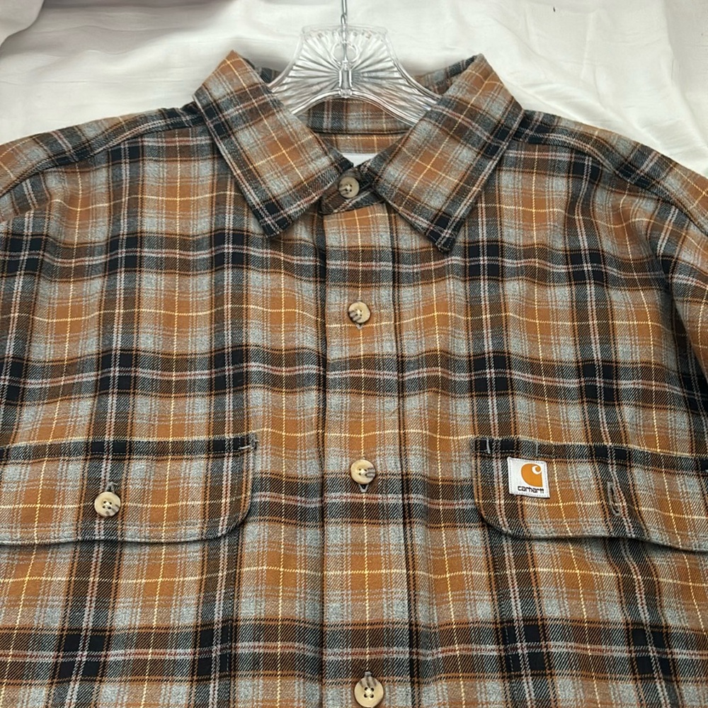 Carhartt men’s long sleeved plaid shirt